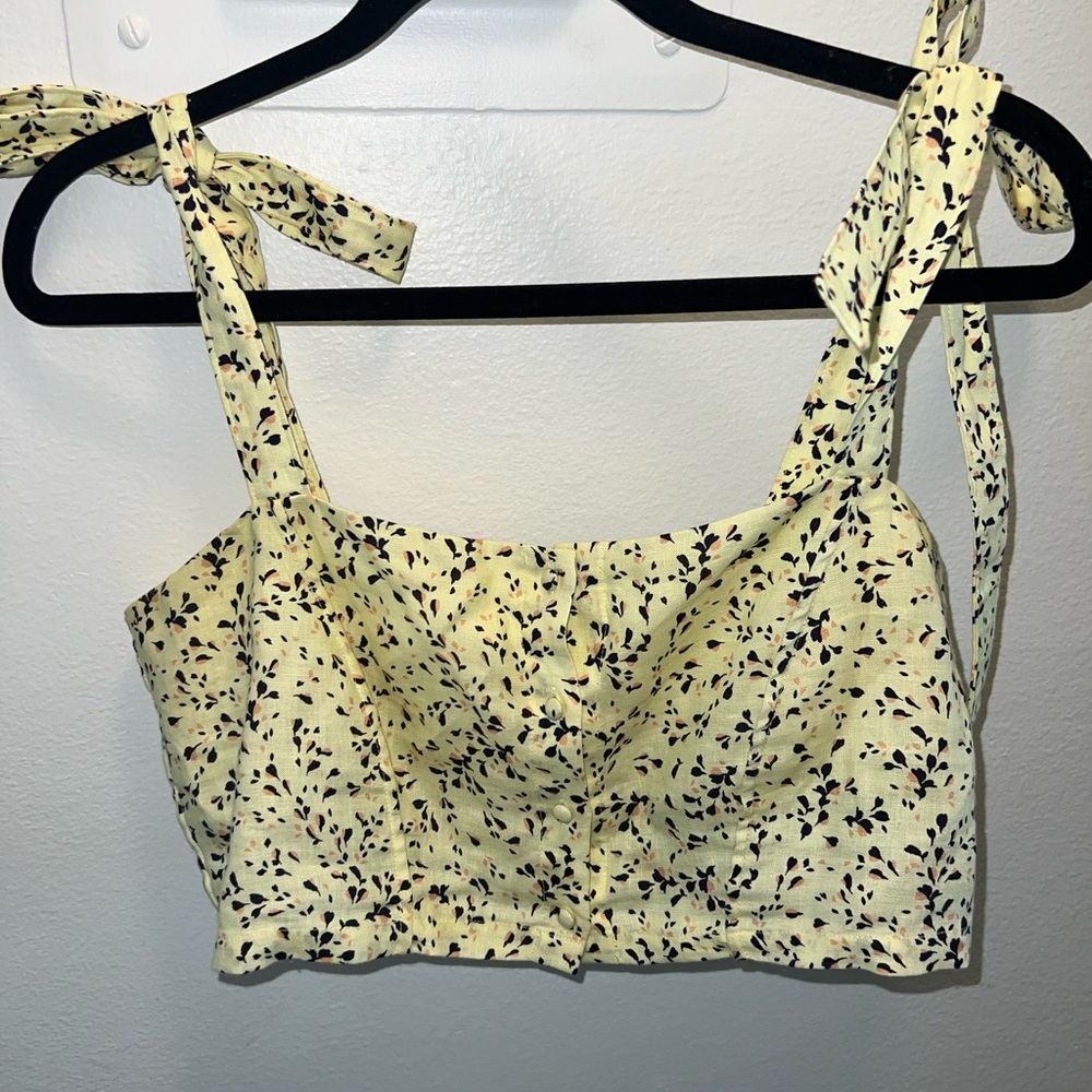 Nicholas - Shoulder tie crop top